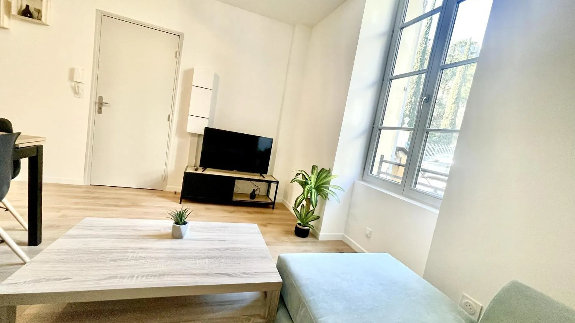 Le Petit Luberon Wifi Fibre Apartment Cavaillon