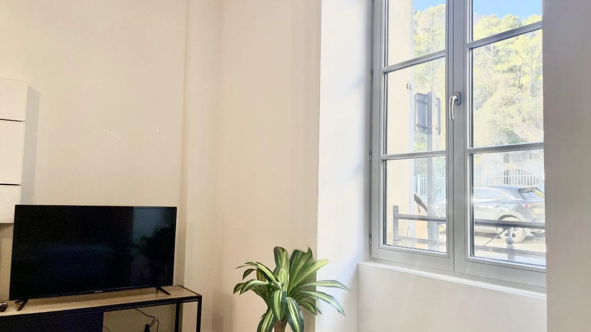 Le Petit Luberon Wifi Fibre Apartment Cavaillon France